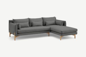 Amber 3-Sitzer Ecksofa (Recamiere rechts), Stoff in Grau und Eiche - MADE.com