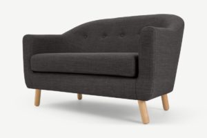 Lottie 2-Sitzer Sofa, Stoff in Seehundgrau - MADE.com