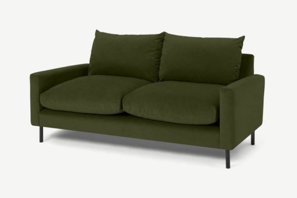 Russo 2-Sitzer Sofa, recycelter Samt in Moosgruen - MADE.com