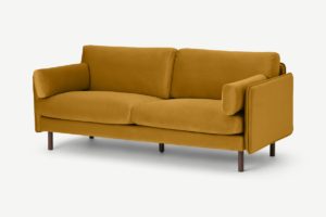 Brayla 3-Sitzer Sofa (fertig montiert), recycelter Samt in Vintage-Ocker - MADE.com