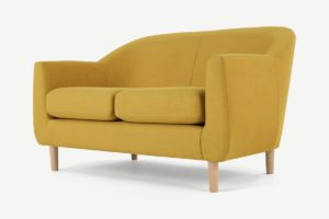 Tubby 2-Sitzer Sofa, Stoff in Retro-Gelb - MADE.com
