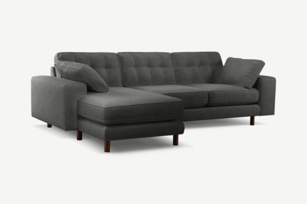 Atkinson Ecksofa (Recamiere links), recycelter Samt in Dunkelgrau und dunkles Holz - MADE.com