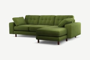 Atkinson Ecksofa (Recamiere rechts), Samt in Weingruen und dunkles Holz - MADE.com